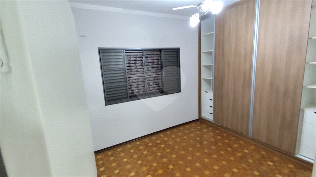 Casa à venda com 3 quartos, 240m² - Foto 27