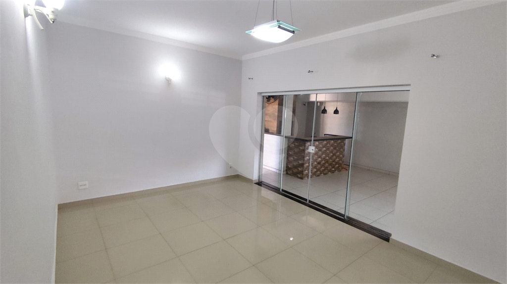 Casa à venda com 3 quartos, 240m² - Foto 6