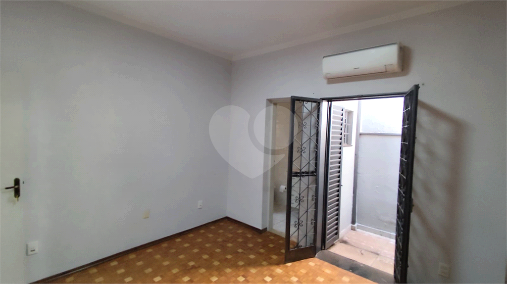 Casa à venda com 3 quartos, 240m² - Foto 15