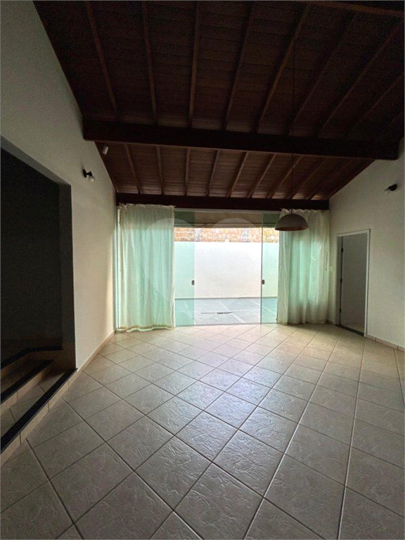 Casa à venda com 3 quartos, 199m² - Foto 18