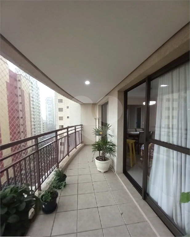 APARTAMENTO em SANTANA