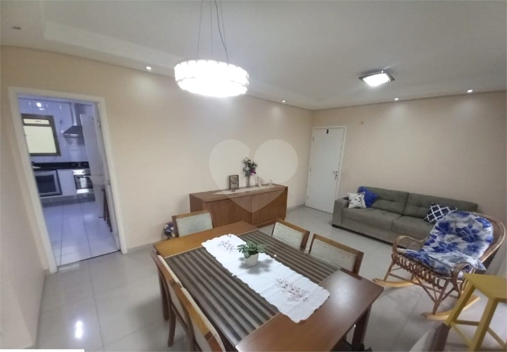 APARTAMENTO em SANTANA