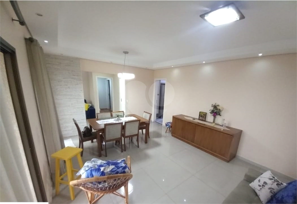 APARTAMENTO em SANTANA