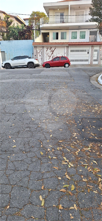 Casa Térrea com 02 dormitórios no Jardim Tremembe 07 minutos metro Tucuruvi