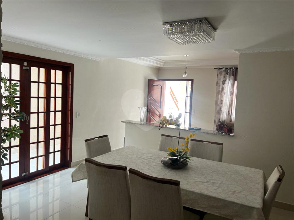 Sobrado à venda com 2 quartos, 216m² - Foto 33