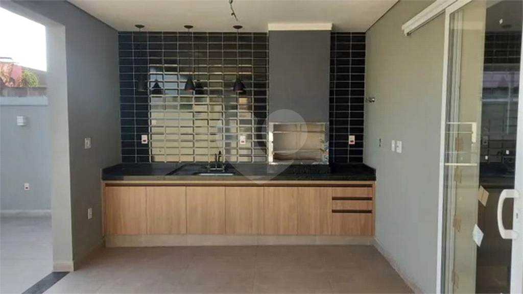Casa de Condomínio à venda com 3 quartos, 224m² - Foto 3