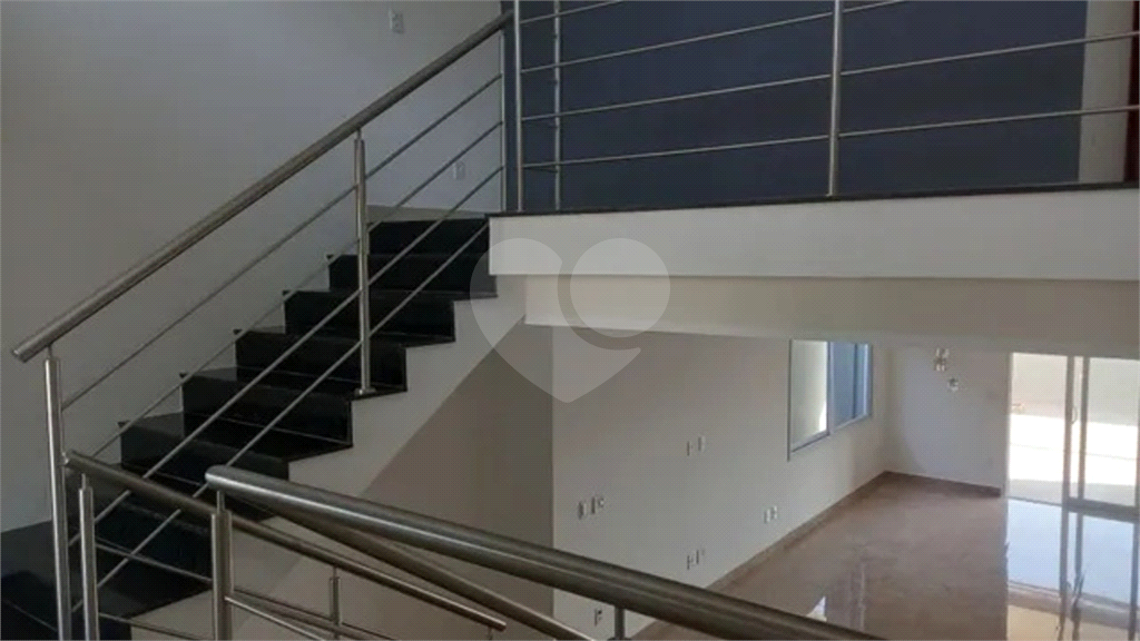 Casa de Condomínio à venda com 3 quartos, 224m² - Foto 2