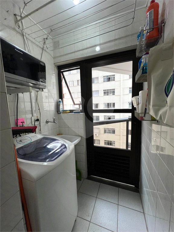 Apartamento com  64 m²  à venda - JARDIM PAULISTA