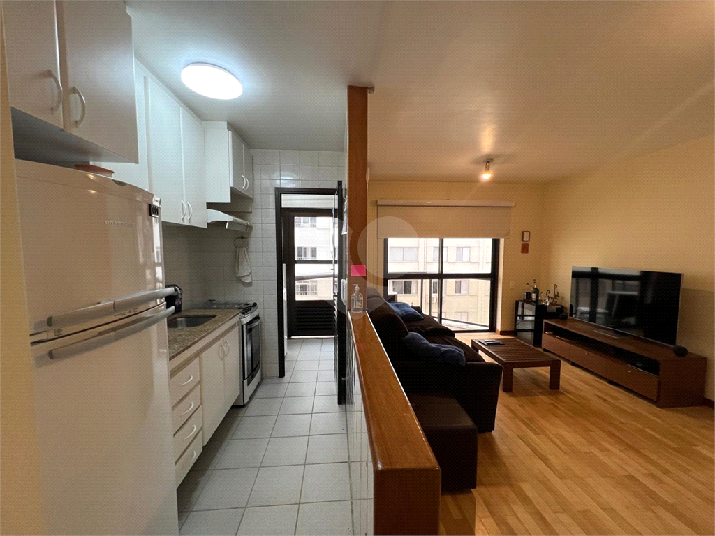 Apartamento com  64 m²  à venda - JARDIM PAULISTA