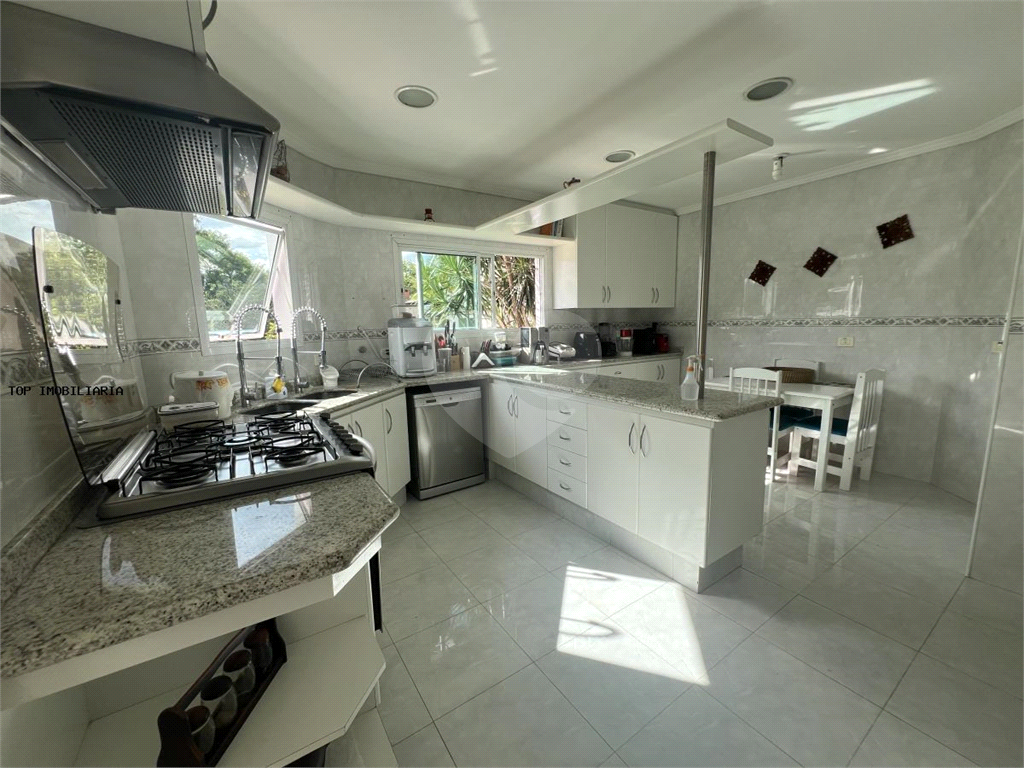 Casa de Condomínio à venda com 6 quartos, 900m² - Foto 32