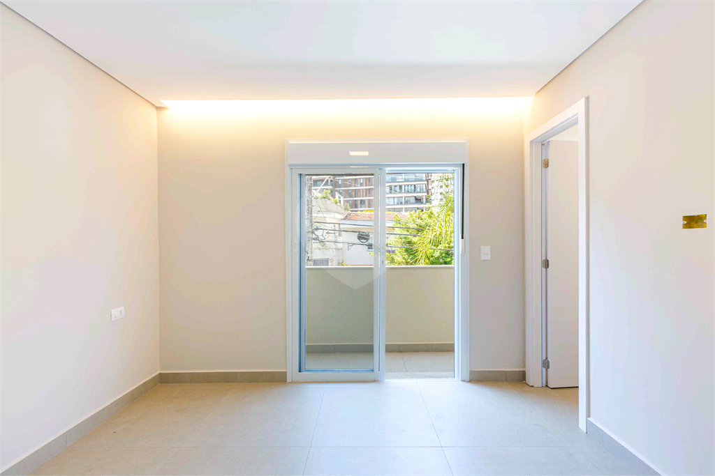 Casa de 107,5m² com 2 suítes internas e uma suíte na edícula quintal 2 vagas Perdizes