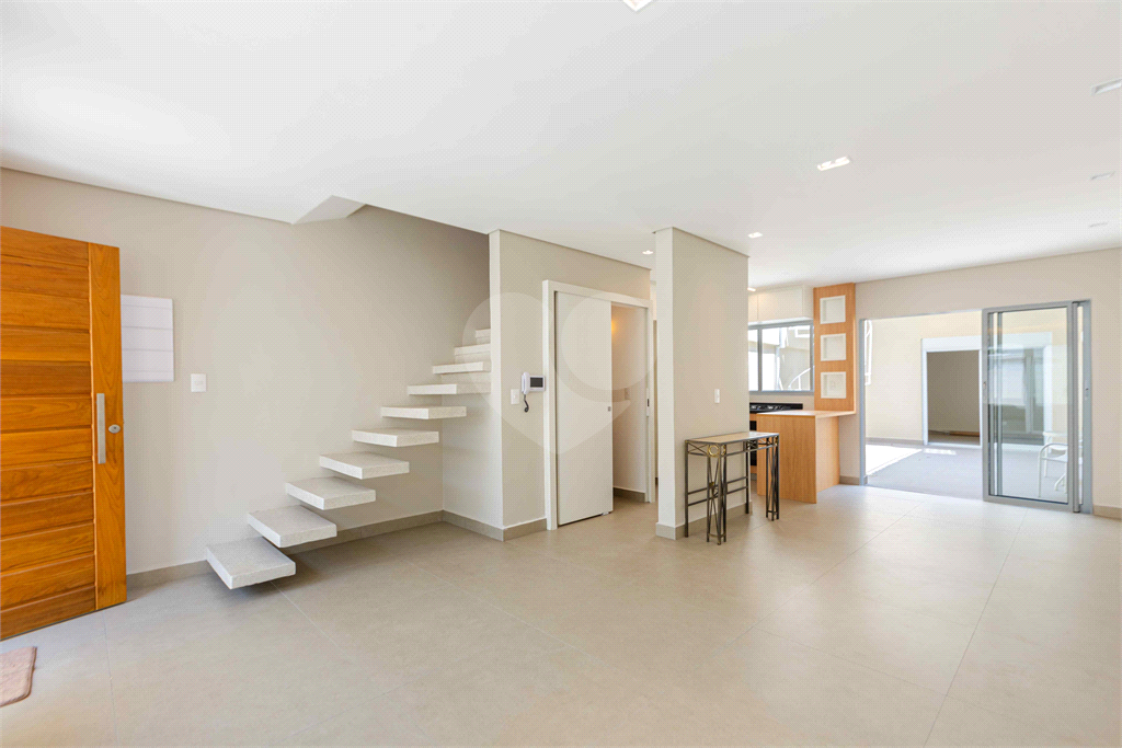 Casa de 107,5m² com 2 suítes internas e uma suíte na edícula quintal 2 vagas Perdizes