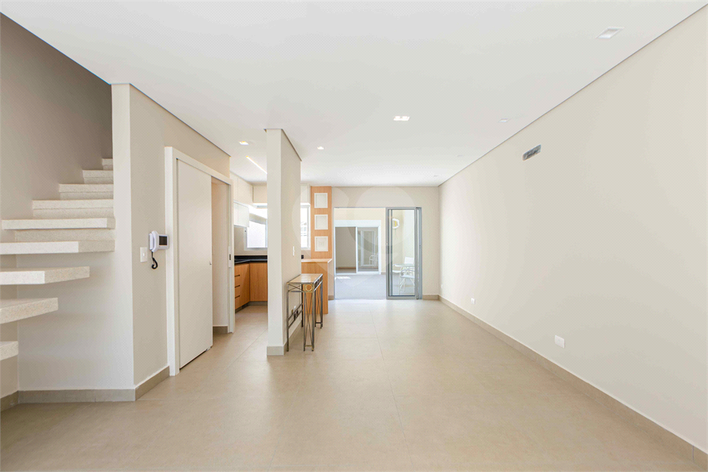 Casa de 107,5m² com 2 suítes internas e uma suíte na edícula quintal 2 vagas Perdizes