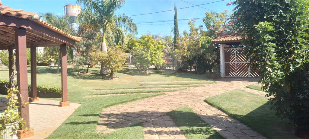 Chácara à venda com 3 quartos, 273m² - Foto 2