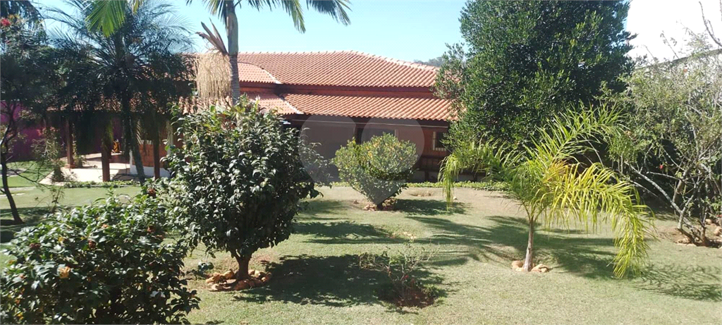 Chácara à venda com 3 quartos, 273m² - Foto 3