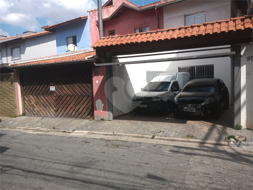 Sobrado com 3 quartos e  Quintal de Verdade + 2 Vagas de garagem na Vila Formosa