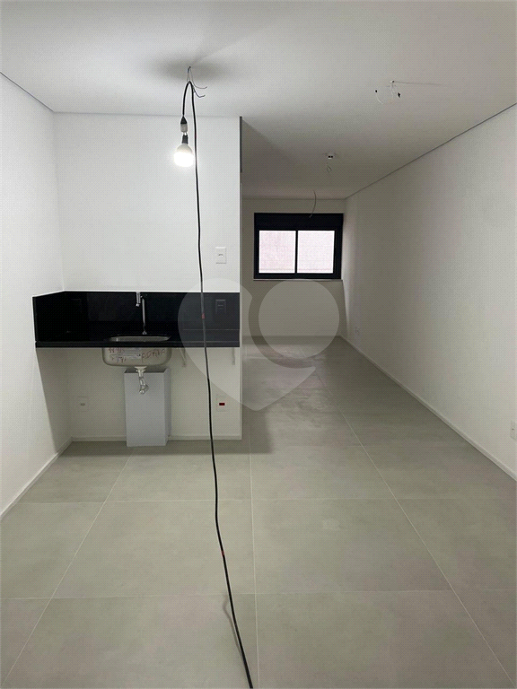Apartamento de 31 m² - Localização Privilegiada Próximo à Av. Paulista e Metrô