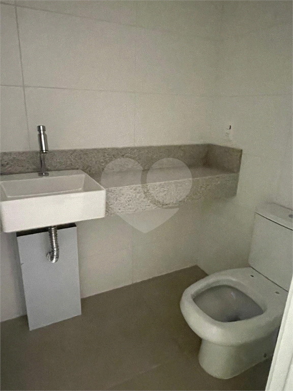 Apartamento de 31 m² - Localização Privilegiada Próximo à Av. Paulista e Metrô