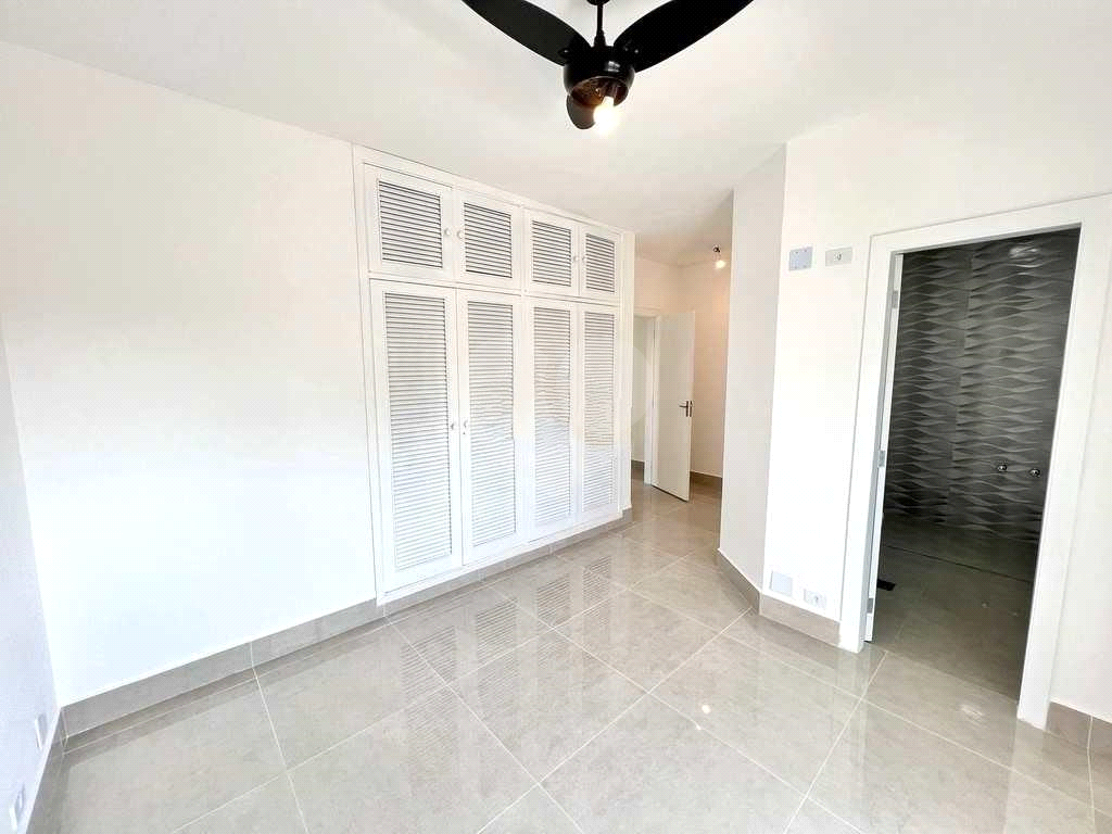 Cobertura de Luxo com Vista para o Mar na Enseada, Guarujá