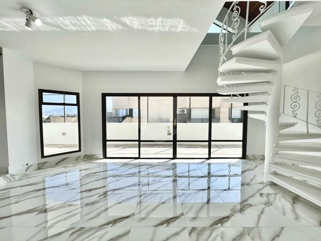 Cobertura de Luxo com Vista para o Mar na Enseada, Guarujá