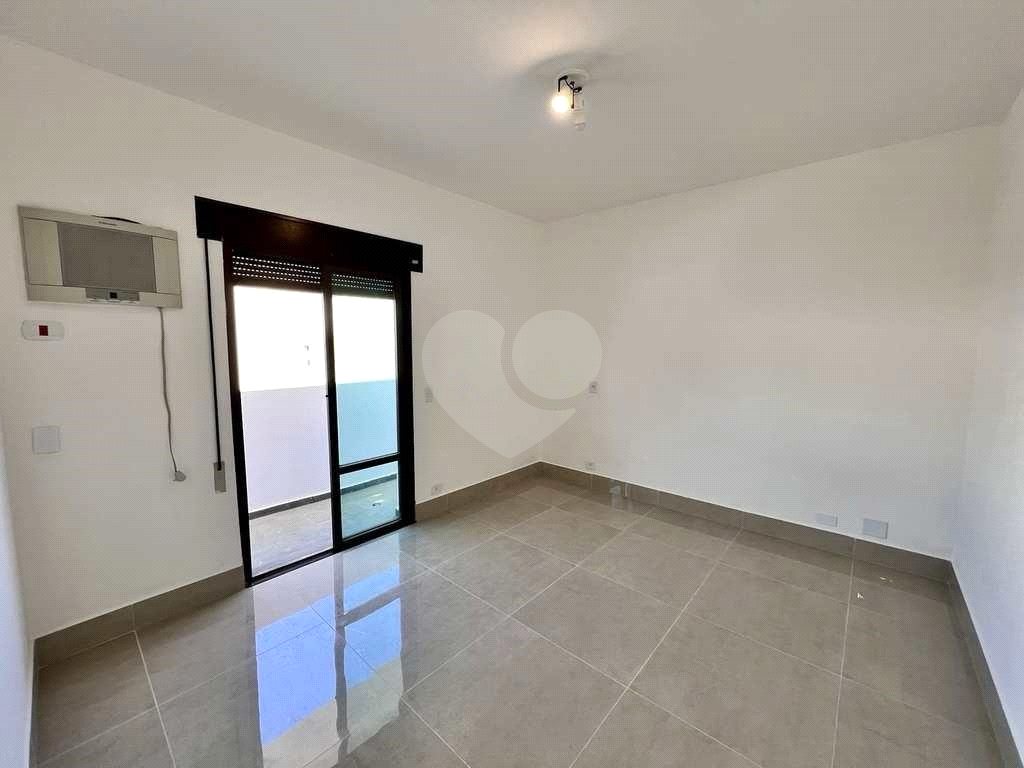 Cobertura de Luxo com Vista para o Mar na Enseada, Guarujá