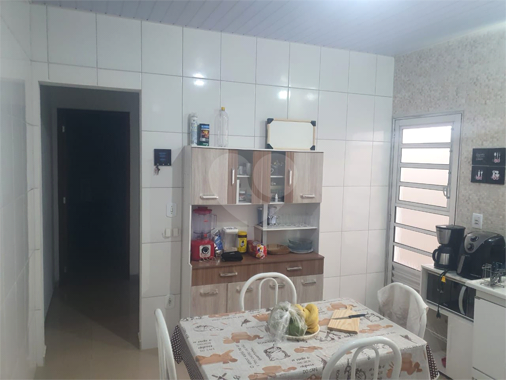 Casa à venda com 2 quartos, 60m² - Foto 7