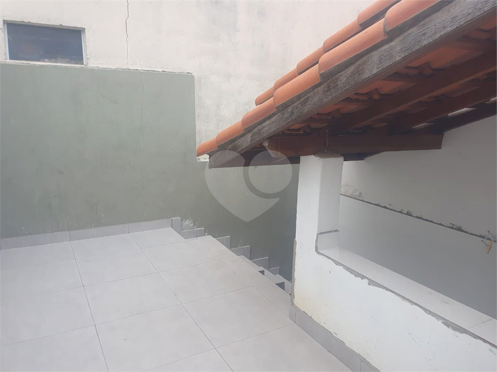 Casa à venda com 2 quartos, 60m² - Foto 2