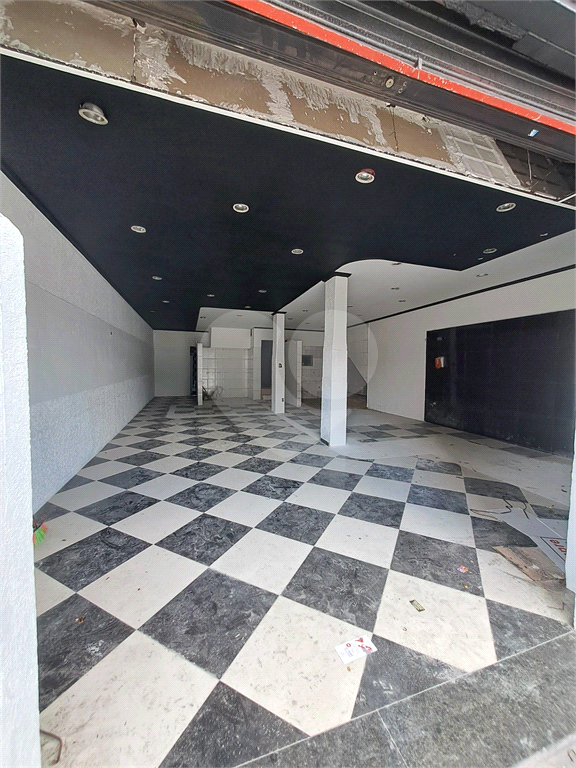 Salão Comercial + Residência na Vila Medeiros