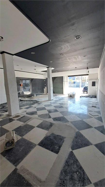 Salão Comercial + Residência na Vila Medeiros