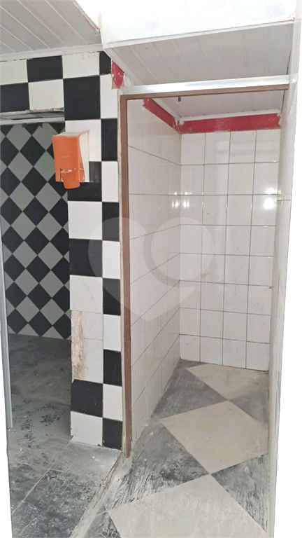 Salão Comercial + Residência na Vila Medeiros