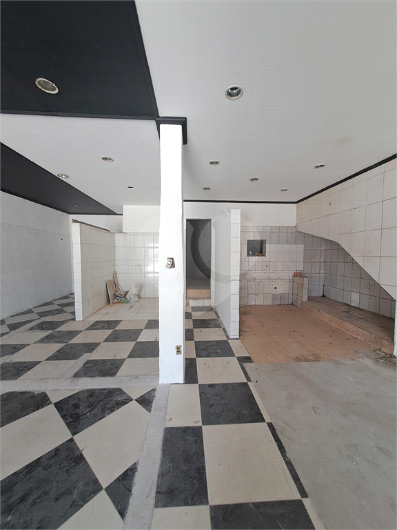 Salão Comercial + Residência na Vila Medeiros