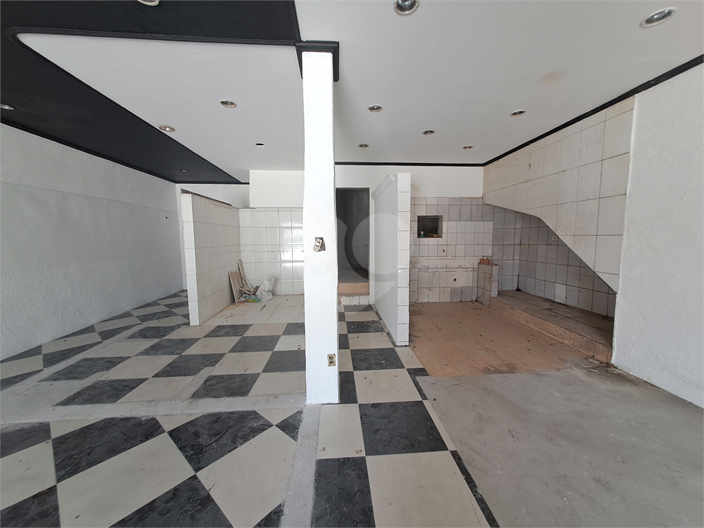 Salão Comercial + Residência na Vila Medeiros