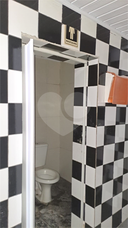 Salão Comercial + Residência na Vila Medeiros