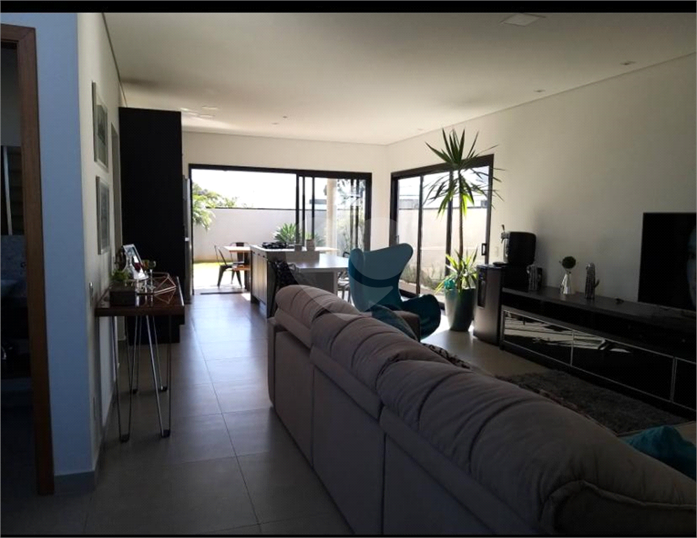 Casa de Condomínio à venda com 3 quartos, 220m² - Foto 34