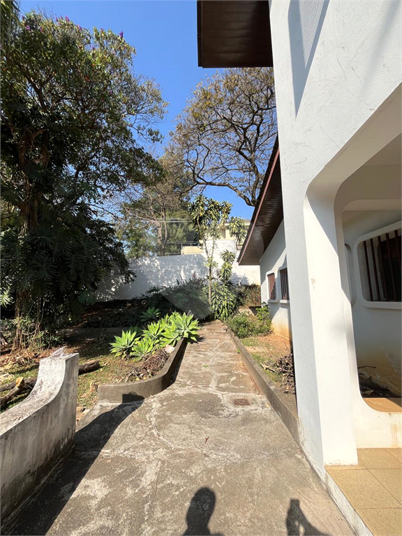 Oportunidade de viver bem com muito espaço, conforto e área verde!