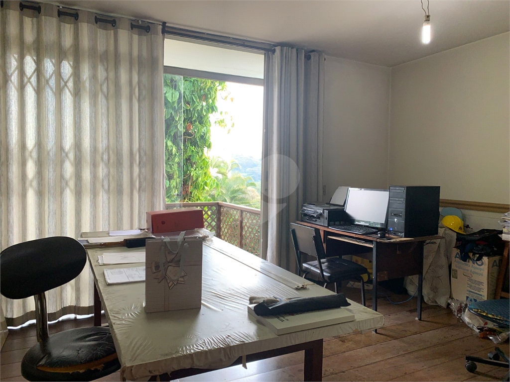 Oportunidade de viver bem com muito espaço, conforto e área verde!