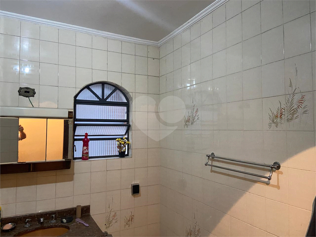 SOBRADO 3 QUARTOS SENDO UM SUÍTE COM VARANDA NO HORTO FLORESTAL SUPER LOCALIZAÇÃO