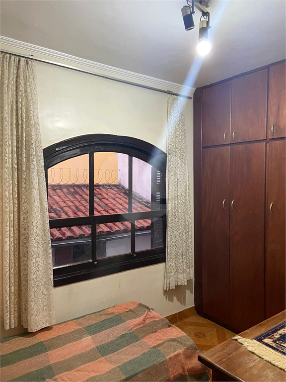 SOBRADO 3 QUARTOS SENDO UM SUÍTE COM VARANDA NO HORTO FLORESTAL SUPER LOCALIZAÇÃO