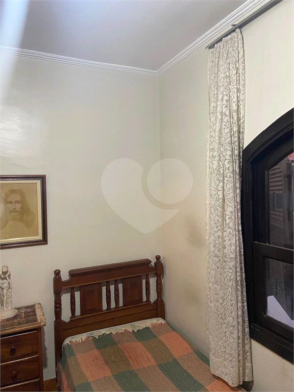 SOBRADO 3 QUARTOS SENDO UM SUÍTE COM VARANDA NO HORTO FLORESTAL SUPER LOCALIZAÇÃO