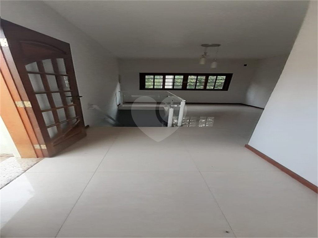 Casa à venda com 3 quartos, 400m² - Foto 6