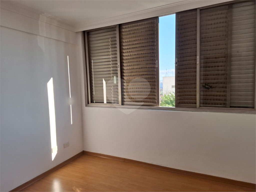 APARTAMENTO em VILA MADALENA