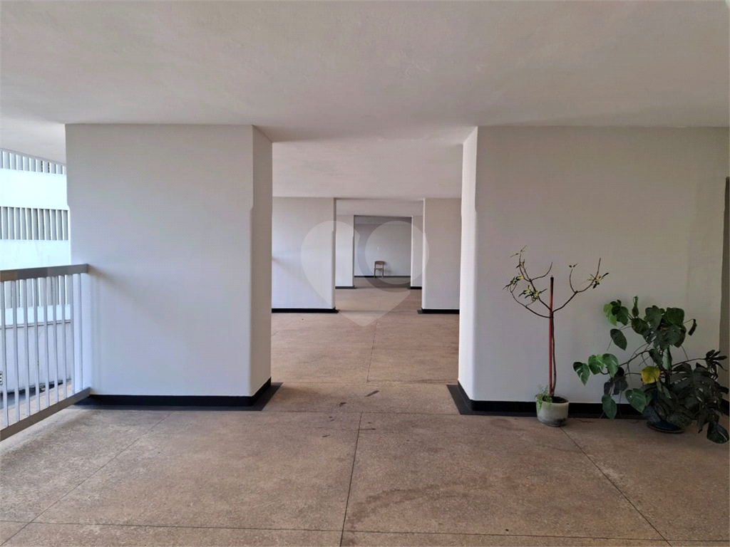 APARTAMENTO em VILA MADALENA