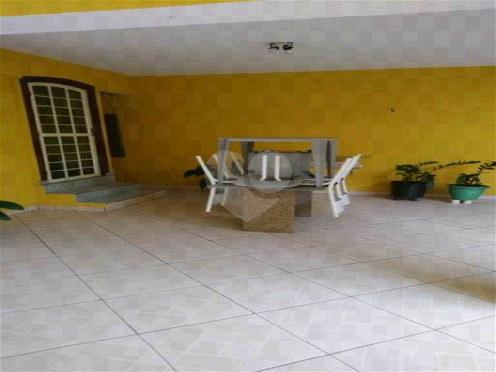 SOBRADO em JARDIM DOS IPÊS