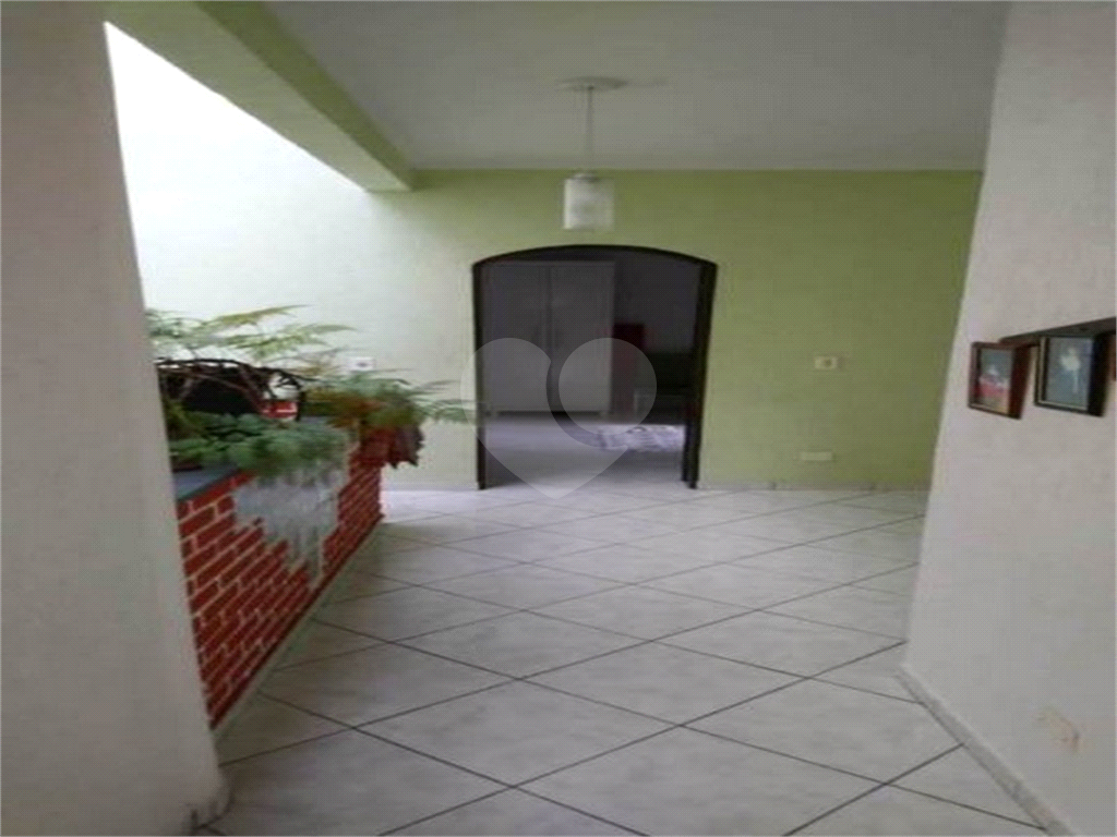 SOBRADO em JARDIM DOS IPÊS