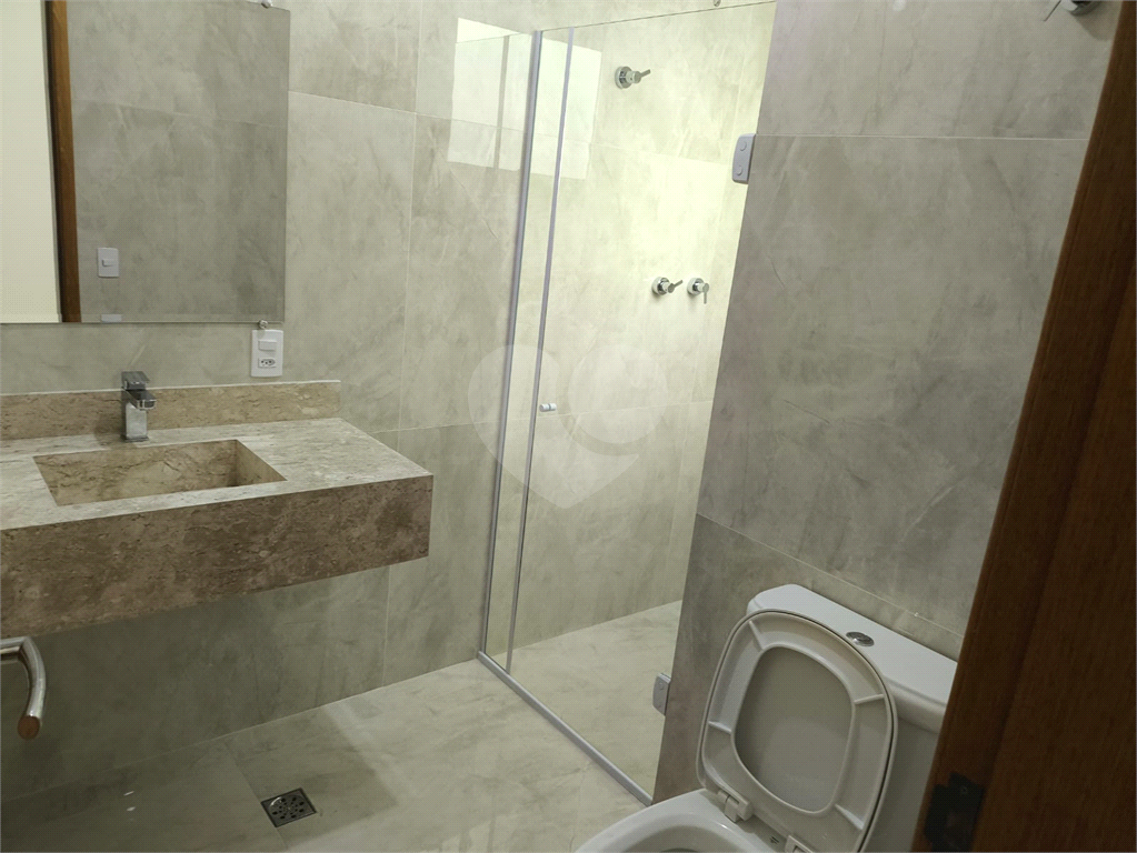 Sobrado a venda 170m² 03 dormitorios- 03 suites,