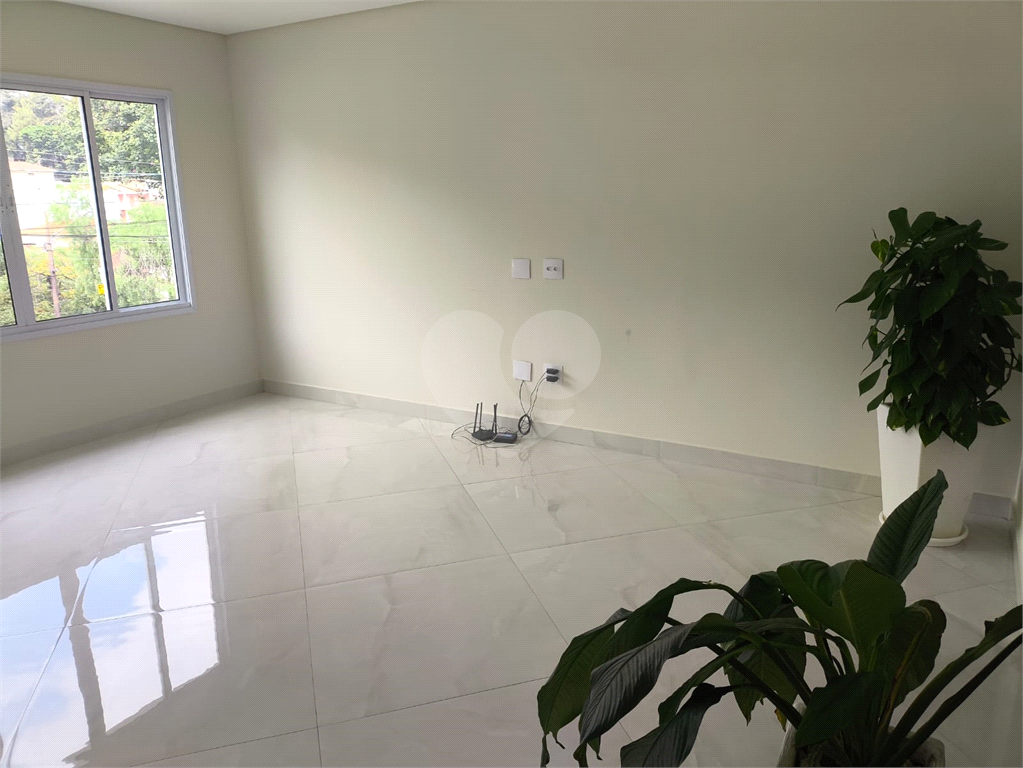 Sobrado a venda 170m² 03 dormitorios- 03 suites,