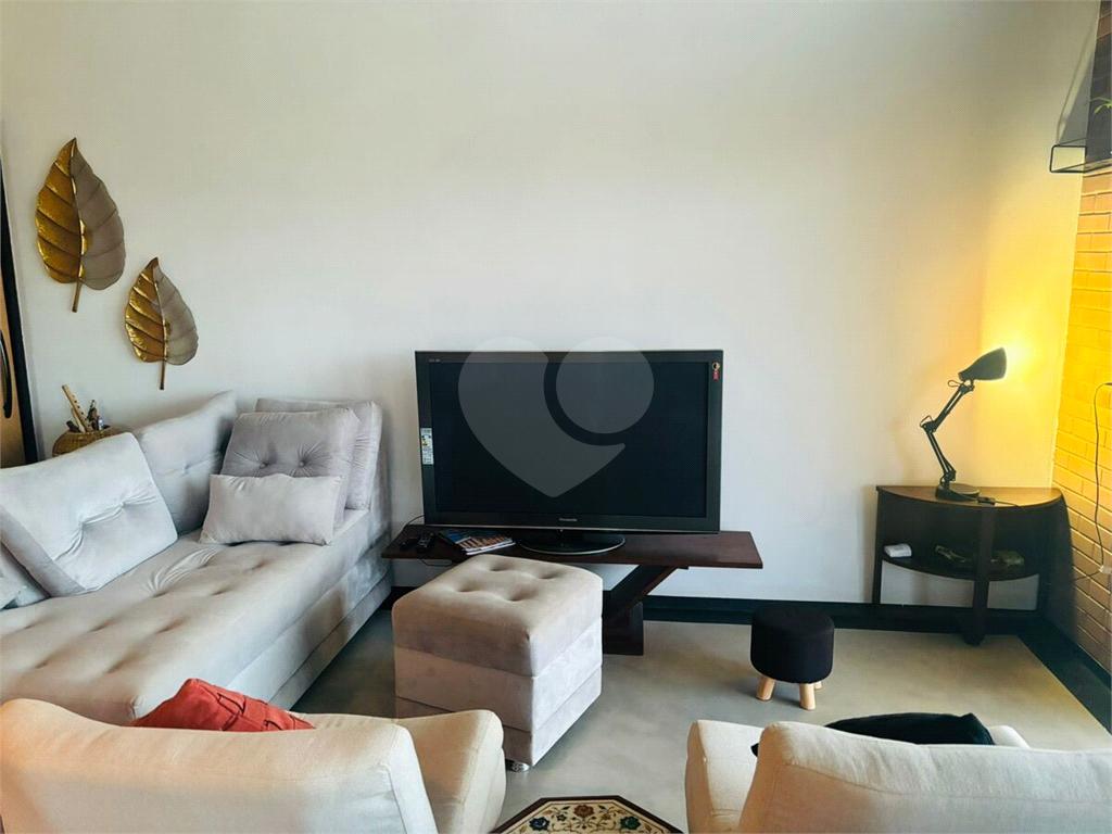 Casa à venda com 2 quartos, 150m² - Foto 1