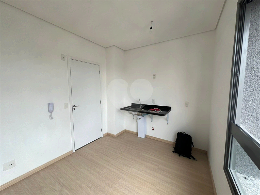 Apartamento a venda  com 25 m2 em Pinheiros