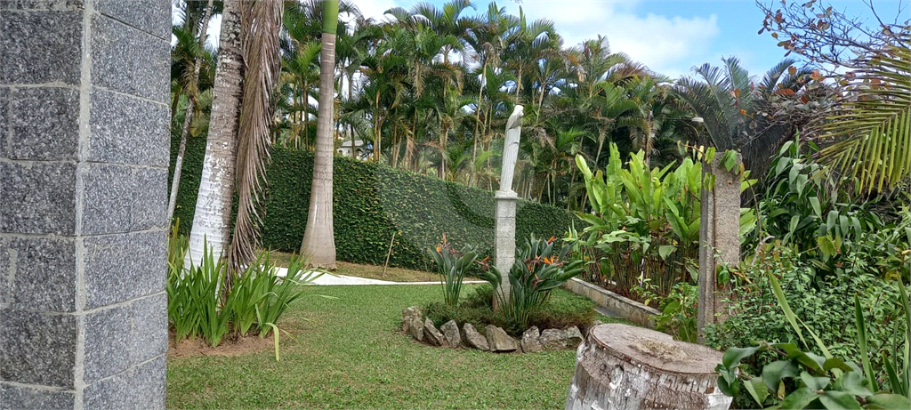 ende-se Chacara Santa Isabel - 3.000m² . Casa Espaçosa com Piscina e Campo de Futebol em Santa Isabe