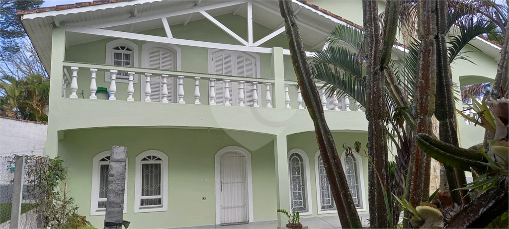 ende-se Chacara Santa Isabel - 3.000m² . Casa Espaçosa com Piscina e Campo de Futebol em Santa Isabe